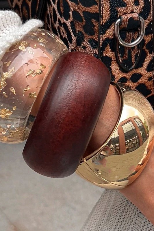 Bold Wide Resin Gold-Plated Bangle Set