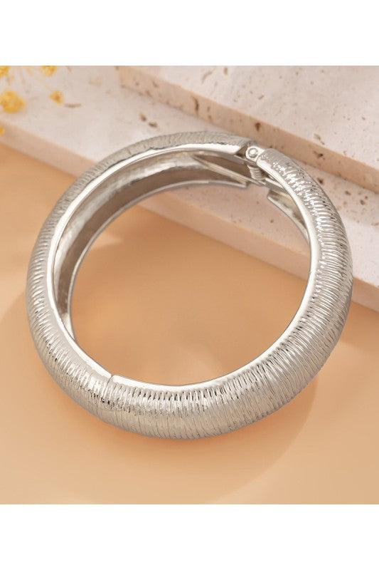 Asymmetrical Geometric Alloy Textured Bangle Set