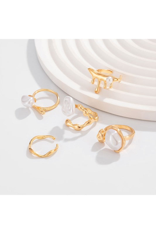 Bold Pearl Ring Set